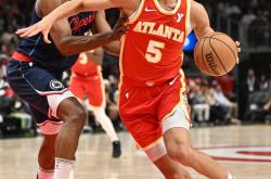 开云体育APP下载-雄鹿表现不俗，主力球员获得全明星入选的简单介绍