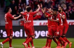 开云体育-法兰克福战术翻新，晋级形势一片大好的简单介绍