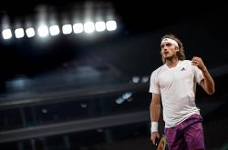 开云官网-包含西班牙网球队轻取美国网球队，西西帕斯完成帽子戏法的词条