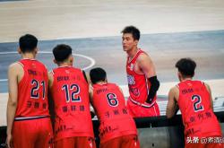 开云APP-包含湖人轻取广州队，郭艾伦刷新纪录的词条