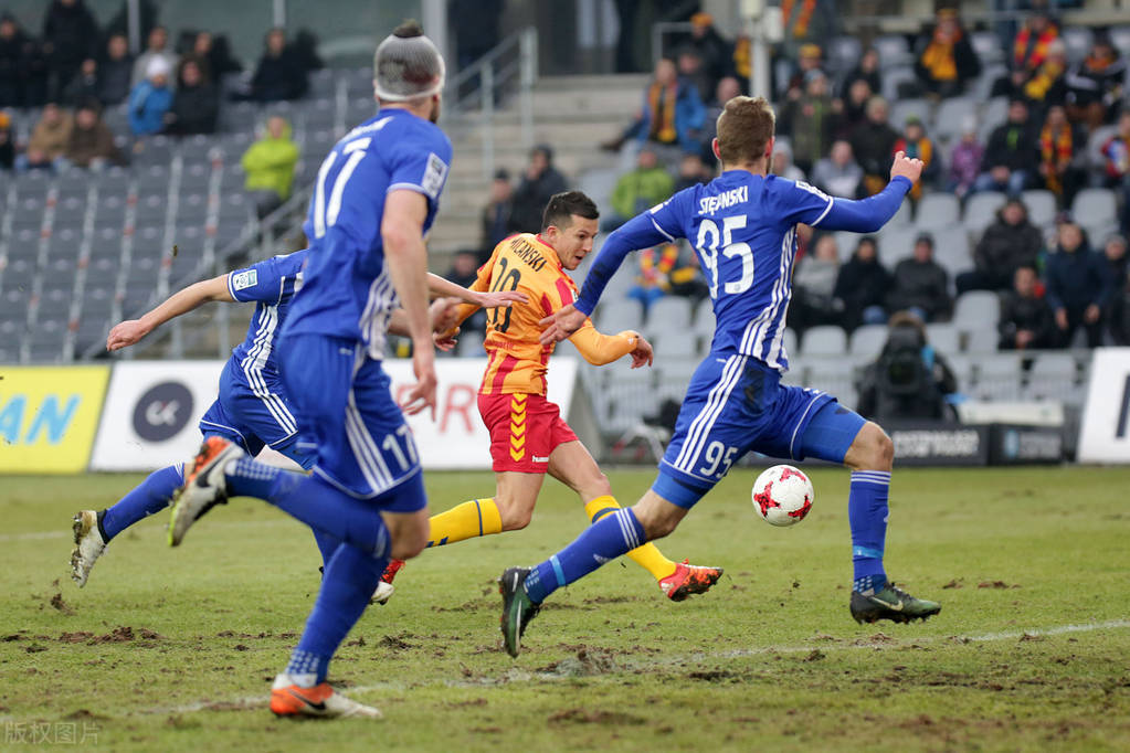 包含雷恩0-1负于弗拉门戈失去领先位置的词条