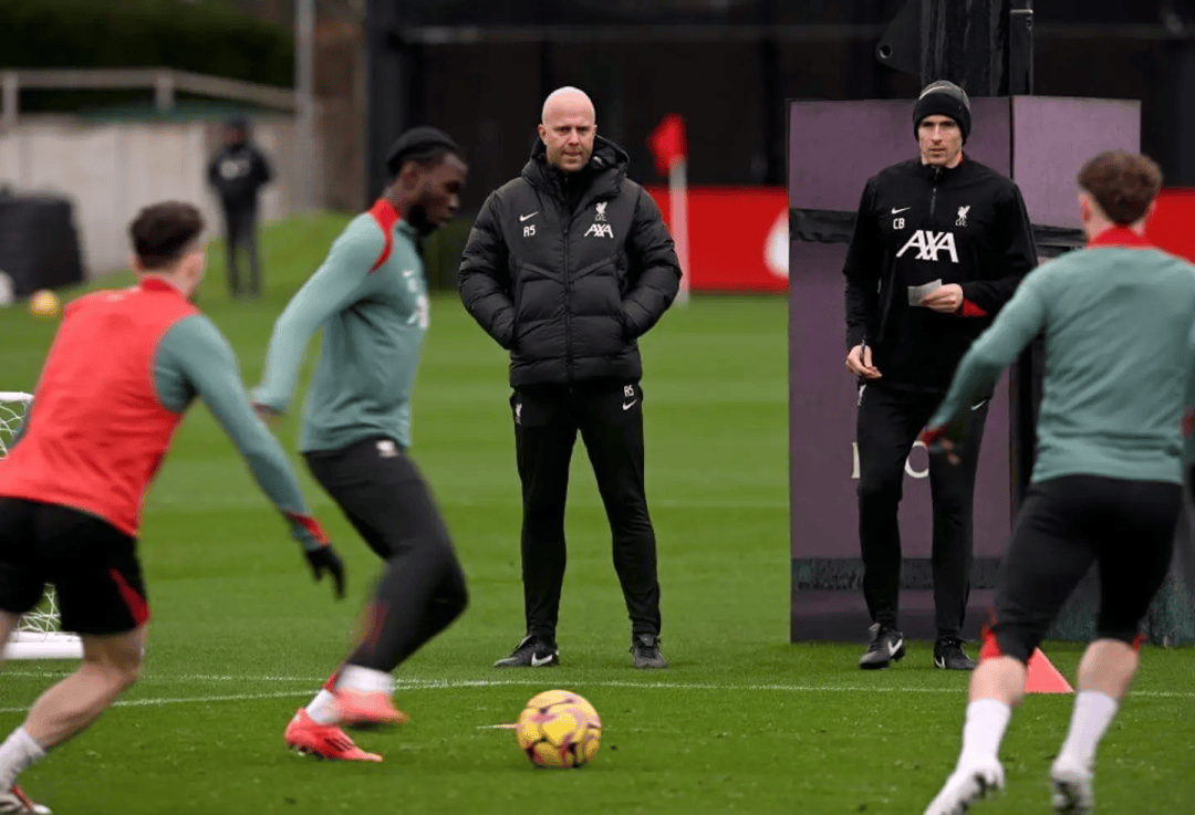 包含利物浦中场状态观察,球员伤病情况备受关注的词条 包含利物浦中场状态观察,球员伤病情况备受关注的词条