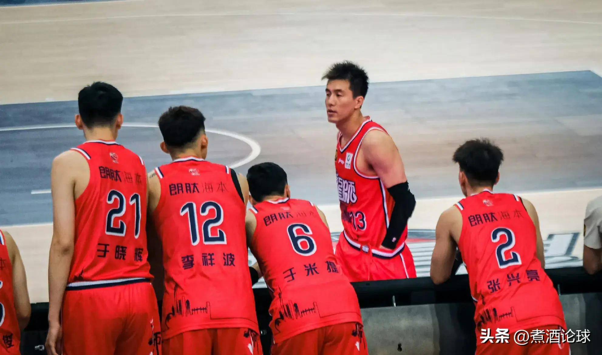 包含湖人轻取广州队,郭艾伦刷新纪录的词条 包含湖人轻取广州队,郭艾伦刷新纪录的词条