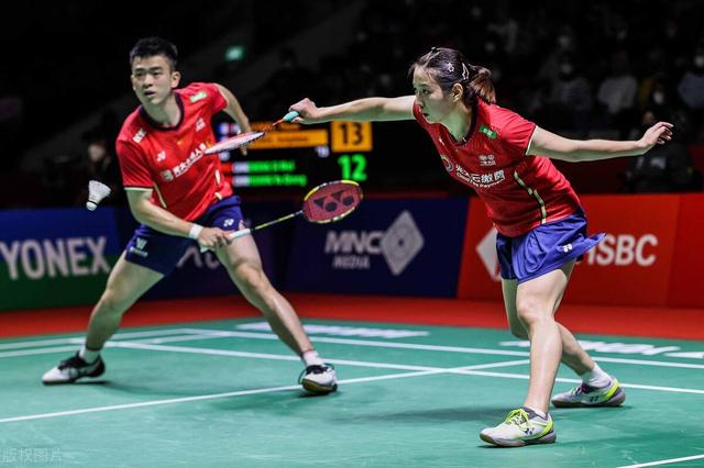 包含印尼队力克马来西亚队，黄鸭组合关键制胜的词条