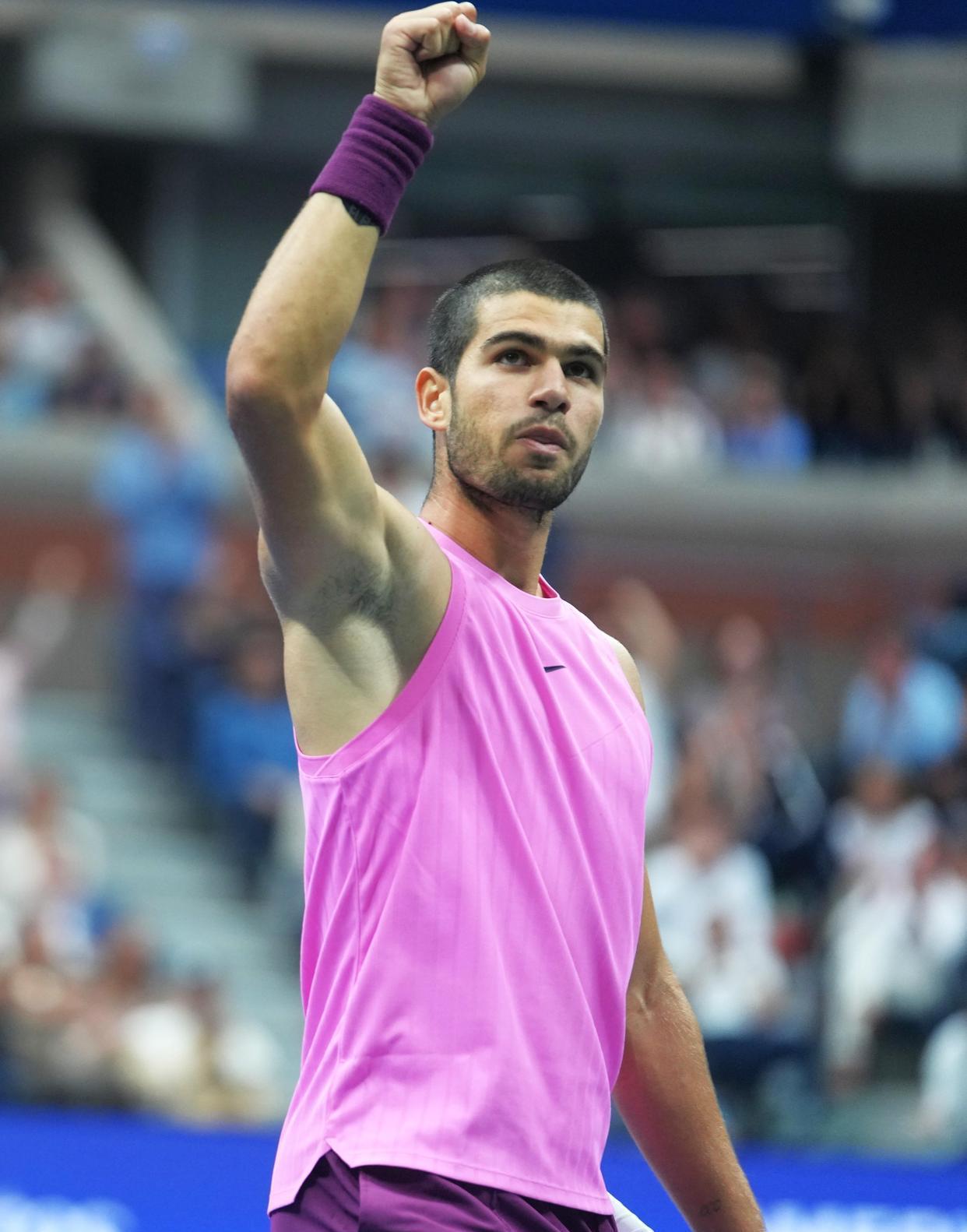 年终总决赛翻盘拉沃尔杯,阿尔卡拉斯统治全场 年终总决赛翻盘拉沃尔杯,阿尔卡拉斯统治全场